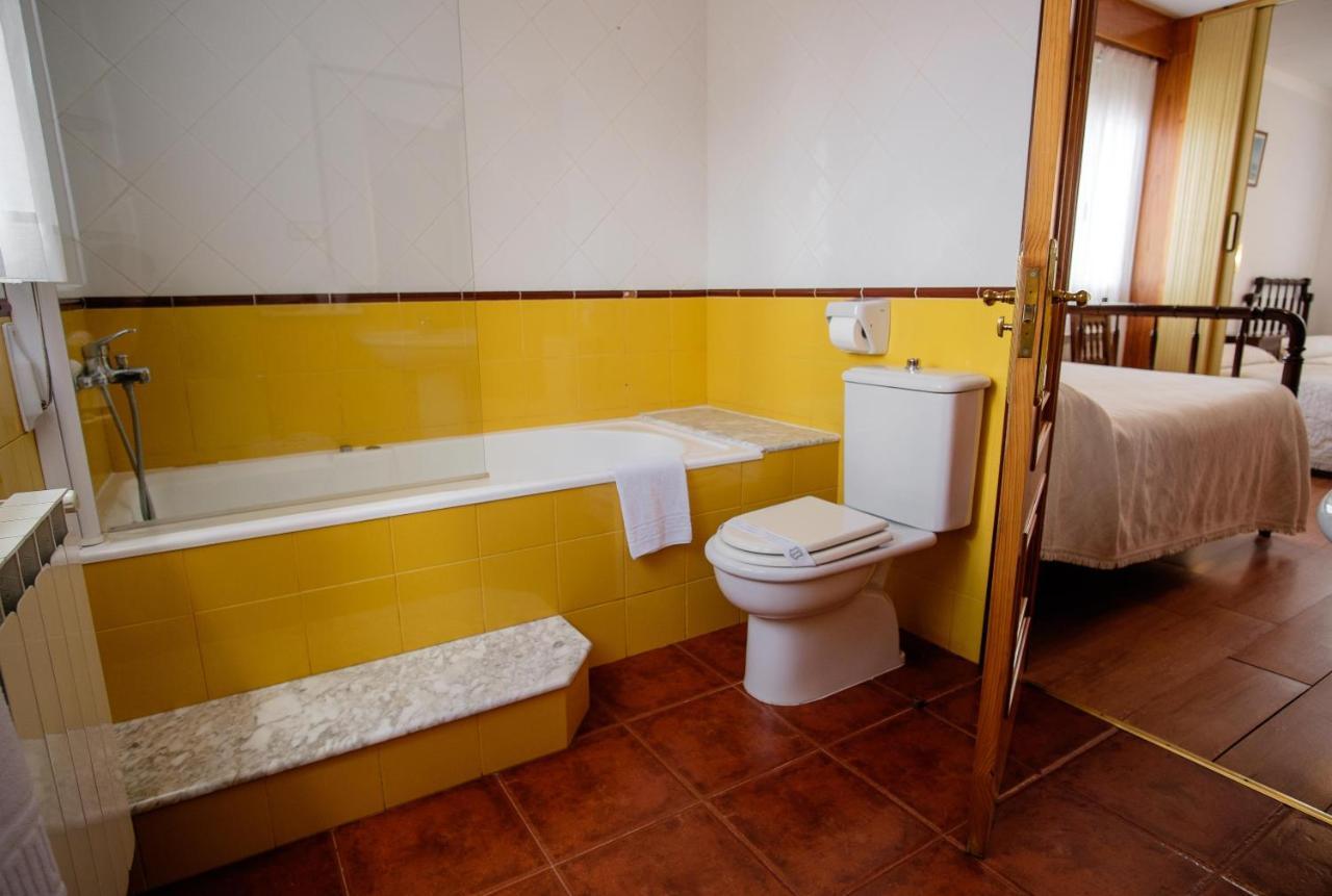Turismo Rural O Xastre De Anos Cabana de Bergantiños Extérieur photo